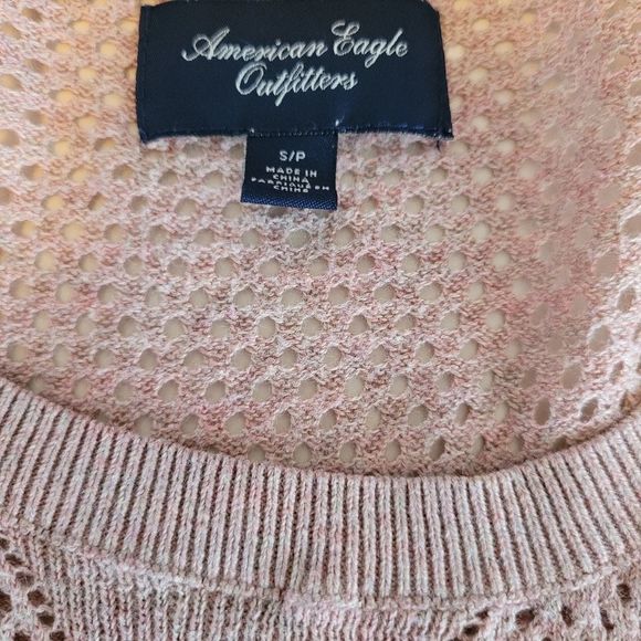 Small American eagle dusty rose light weight peforated cotton blendcover up - Picture 3 of 3